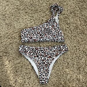 Leopard Print One-Shoulder Bikini Set